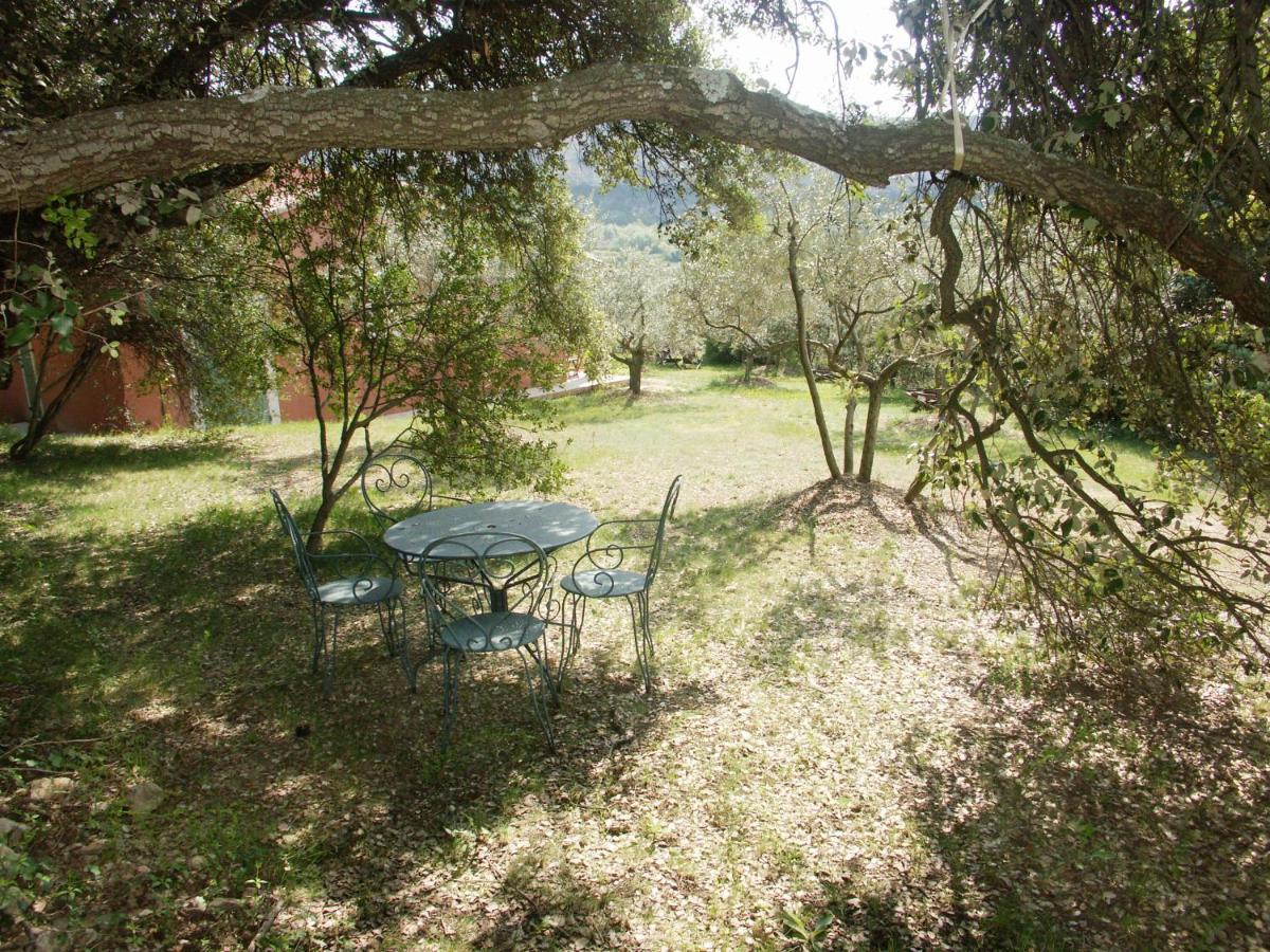 Ll Poulidetto Bed & Breakfast Lioux Exterior foto
